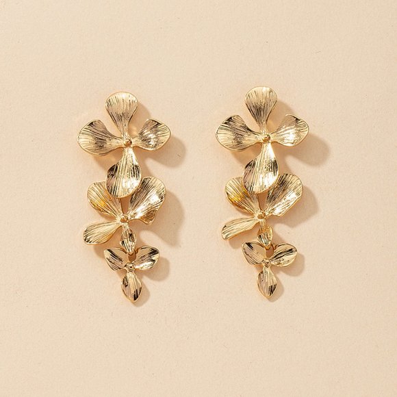 Gold Three Tier Gilded Floral Flower Drop Earrings NEW - Picture 5 of 6
